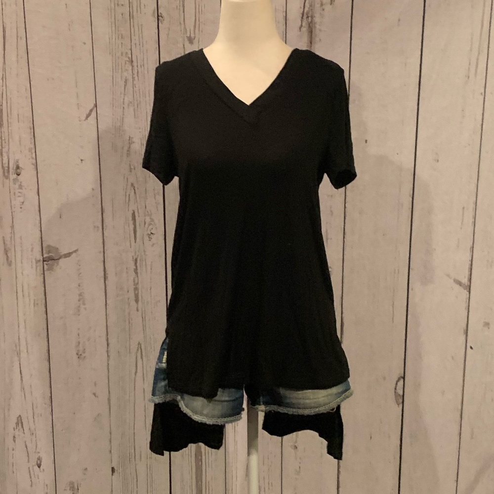 Women’s Doe & Rae Lace-Up Back Top